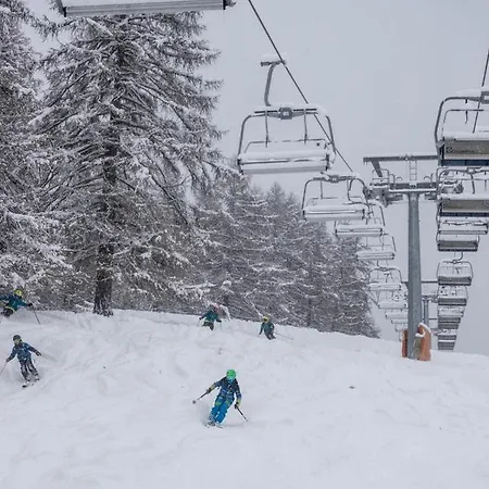 Le Grange Apartments - Direct Ski Access Oulx