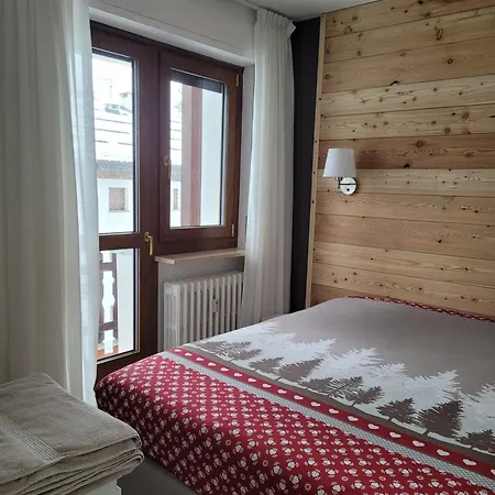 Le Grange Apartments - Direct Ski Access Lägenhet Oulx