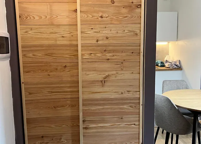 Le Grange - Direct Access Apartment *